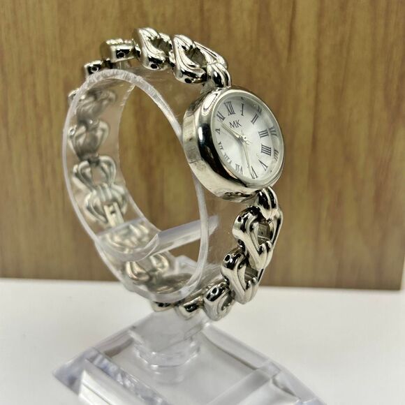 Michael Kors Silver Chain Link Watch – Heart Bracelet, Roman Numerals - Picture 5 of 6